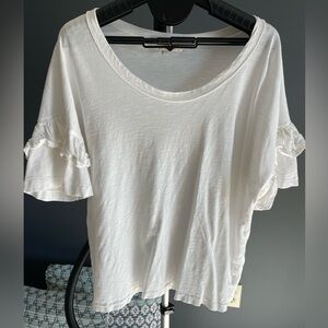 Ruffle sleeve tshirt